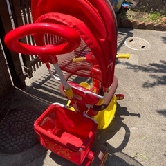 アンパンマン三輪車 日除け ステップの画像