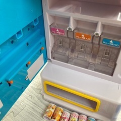 アンパンマン　自動販売機の画像