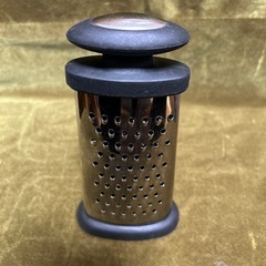 BOSKA釣鐘型チーズ削りスライサー
の画像