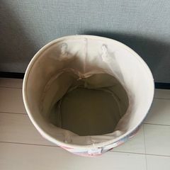 ダイソー 洗濯かご（カバー付き） ランドリーボックス の画像