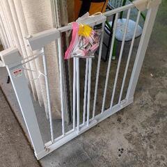 0528-264 ベビーゲート※拡張パーツ付き