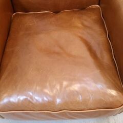 ACME FURNITURE(アクメファニチャー)のOAKS CLUB CHAIR(オークスクラブチェア) 1人掛けソファ。フランス発祥のチェアをイメージしたアームソファ。ブルックリンスタイルなどに！の画像