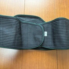 美品　バンテリンの腰サポーター M