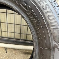 ブリジストンタイヤ　２本セットの画像