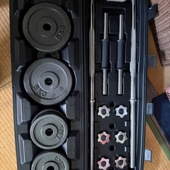 筋トレ道具　ダンベルの画像