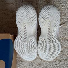 ASICS バスケットボールシューズ 4E ワイドサイズ 24.5cmの画像