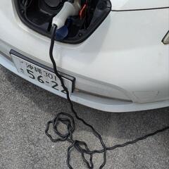 ニッサン電気自動車充電機の画像