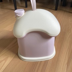 うさぎの貯金箱の画像