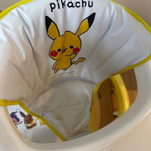 モンポケ　ピカチュウ　ベビーウォーカー　歩行器　ポケモン