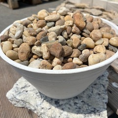 【玉砂利　ダークイエロー ２０kg入り】お引き取りです　＊御影石・タイル・大理石・砂利・石・石材・庭石・ロックガーデンなど＊の画像