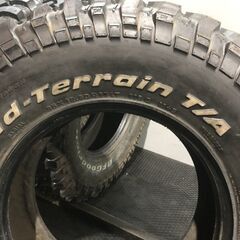 【希少】BF Goodrich Mud-Terrain T/A KM グッドリッチ 35×12.50R17LT 17インチ スパイク 4本 バリ溝 カップピン FJクルーザー等(KTT505)クレジットカード QRコード決済可能の画像