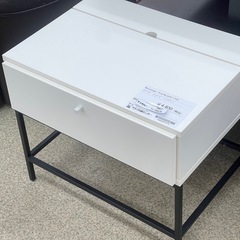 Boconcept ベッドサイドテーブル TJ12274