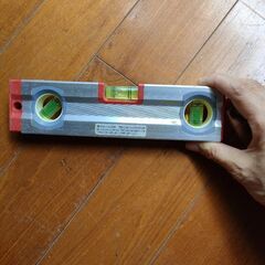 アルミ水平器