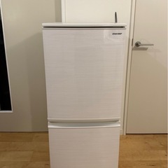シャープ SHARP 冷蔵庫137L 左右開き SJ-D14F-W 2021年製