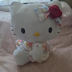ハローキティちゃんのぬいぐるみです。