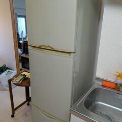 冷蔵庫 タンス 折りたたみベッド テーブル