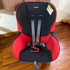 チャイルドシート　　Combi