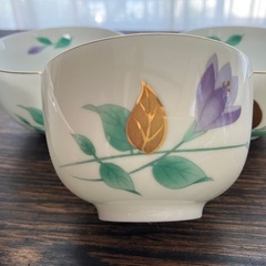 きれいな模様の　湯呑み茶碗　5個の画像