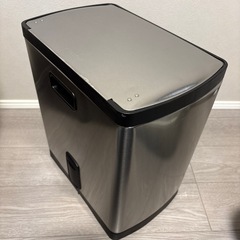 simple humanゴミ箱の画像