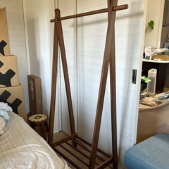 木製ハンガーラック