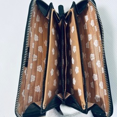 【箱あり・牛革】MARY QUANT 長財布　店頭購入品　収納力抜群◎の画像