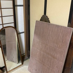 鏡、机