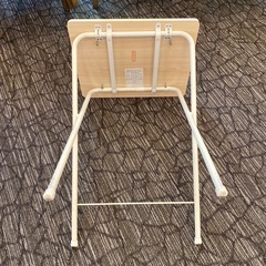 デーブルの画像