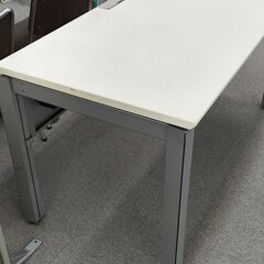 ★郵送可能★　KOKUYOのカウンターテーブルの画像