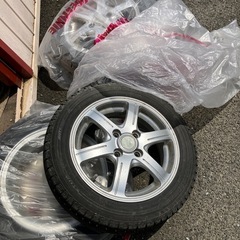 ダイハツタイヤホイール3本の画像