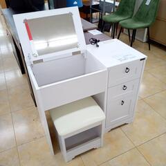 ★ジモティ割あり★  ﾄﾞﾚｯｻｰ ホワイト H70×D40×W...