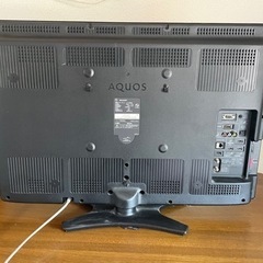 SHARP 32V型 ハイビジョン液晶テレビ AQUOS LC-32E9 リモコンありの画像