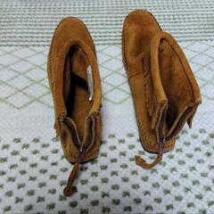 ミネトンカ　ブーツ　新品　の画像