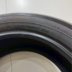 [極上]YOKOHAMA BluEarth ヨコハマブルーアース E51 225/60R17 17インチ 6.5〜8分山 22年製 4本 中古相場22,800円 クレジット決済可の画像