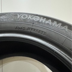 [極上]YOKOHAMA BluEarth ヨコハマブルーアース E51 225/60R17 17インチ 6.5〜8分山 22年製 4本 中古相場22,800円 クレジット決済可の画像