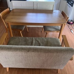 ダイニングテーブルセットの画像