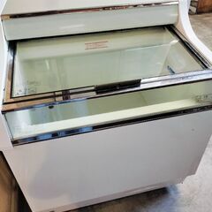 冷凍ショーケースの画像