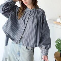 最最終値下げ▽新品 リボンヘムクロップドギャザー 長袖ストライプブラウス（ショート丈） シャツの画像