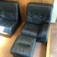 【6/22まで】ゆったり2〜3人掛けソファ&スツールの画像