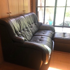 【6/22まで】ゆったり2〜3人掛けソファ&スツールの画像