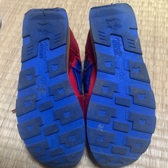子供スニーカーの画像