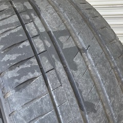 235/50/21 タイヤ 4本セットの画像