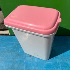 キッチンゴミストッカーの画像