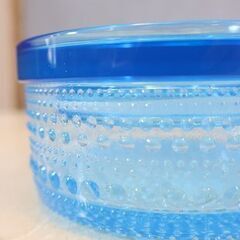北欧フィンランドのメーカーiittala(イッタラ)のKastehelmi(カステヘルミ)シリーズ 蓋付きジャー です。密閉できる蓋付きなので保存にも最適で様々な場面で活躍してくれます♪の画像
