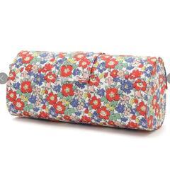半額以上の大特価❕新品❕SHOO・LA・RUE❤️花柄 リバティ メガネケース 円筒形 ペンケース A22.248の画像