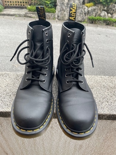【美品】ドクターマーチン 8ホールブーツ 11822 UK8 ブラック