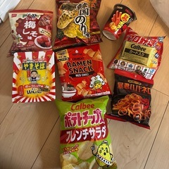 
ペヤングとお菓子7点セット