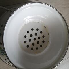 コランダー　水切りボールの画像