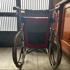 車椅子の画像