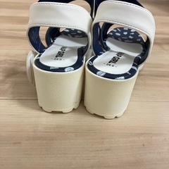 新品　ANAP サンダル　24センチの画像