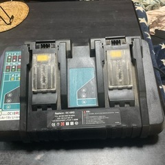 (汎用)充電器片方ダメマキタバッテリー18v3ap